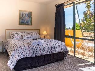 Tahunanui Hotel | Tuscany Gardens Motor Lodge