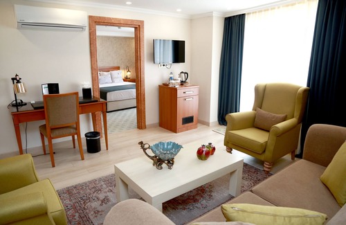 Pendik District Hotel | Tuzla Garden Hotel & Spa