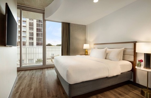 Atlantic Station Area Hotel | Twelve Midtown, Autograph Collection