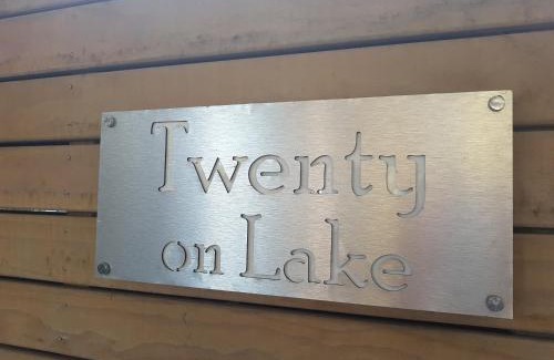 North Avoca Apartment | Twenty on Lake