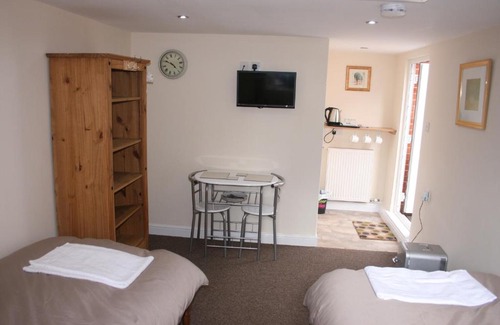 Hedon House | Twin Bays