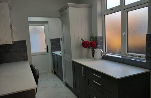 Alexandra House | Twin Home- Free parkings, Surbiton Kingston upon Thames Surrey Greater London UK
