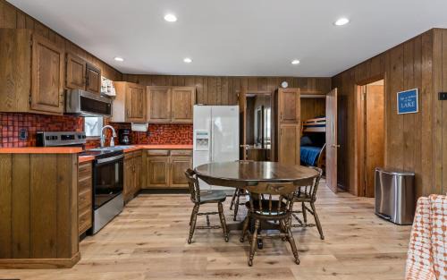 Mears House | Twin Oaks A