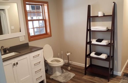 Cambridge Cabin | Twin Oaks Retreat - Gather Here!