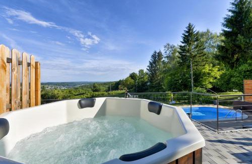 Sveti Ivan Zelina House | Twin Oasis Retreat with Pool & Spa - Happy Rentals