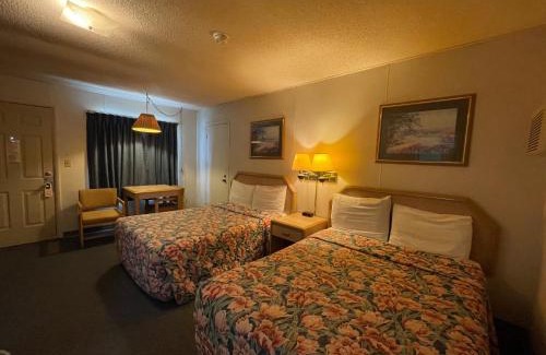 Tipton Hotel | Twin Pine Motel