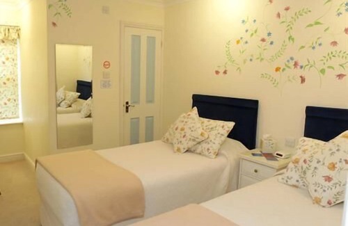 Takeley Bed & Breakfast | Twin room at Little Bullocks Farm