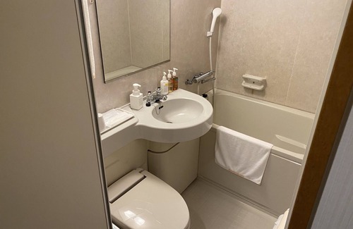 Matsuyama Hotel | Twin room Nonsmoking Spacious 30 sqm With bre/Naha Okinawa