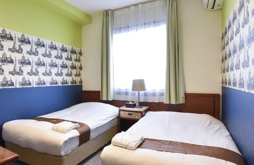Nishishinsaibashi Hotel | Twin Room Smoking|For consecutive nights10 /Osaka Ōsaka