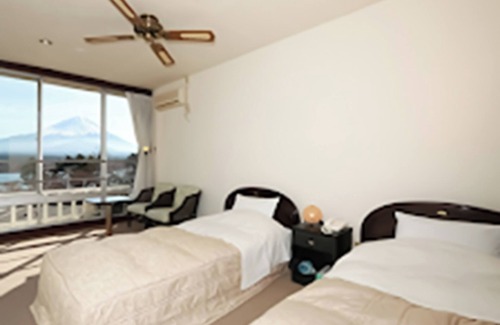 Fujikawaguchiko Hotel | Twin roompanoramic view of Mt Fuji Lake Shoji/Minamitsurugun Yamanashi