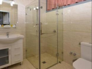 Greenwich Hotel | Twin Towers Inn