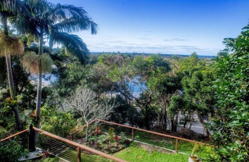 East Ballina Apartment | Two Apartments SALT & SAND at Lazy Days on Shaws Bay - 150m to Shaws Bay