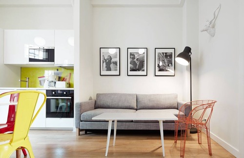Wesoła Zachod Apartment | Two bedroom apartment for 6