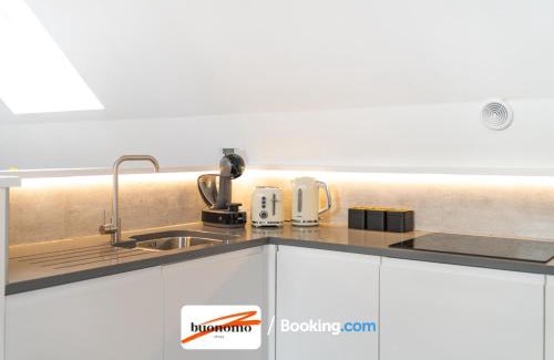 Leyton Apartment | Two Bedroom Apartment At Buonomo Stays Short Lets & Serviced Accommodation