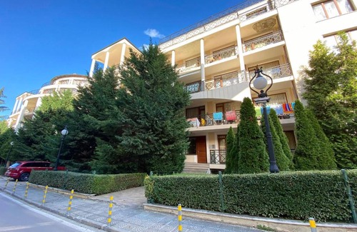 Golden Sands Apartment | Two bedroom apartment 5 minutes from the beach