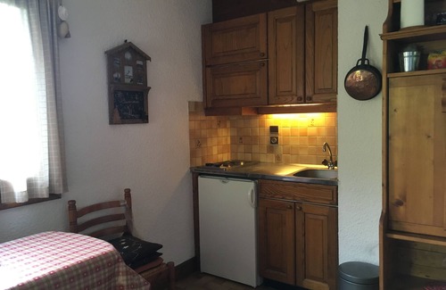Combloux Apartment | Two-bedroom apartment with private garden on the edge of a meadow, 10 minutes' walk from the village.