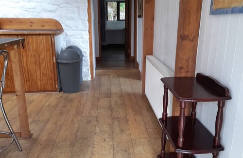 Jamestown House | Two bedroom cozy cottage in the Sliabh An Larainn mountains with stunning views