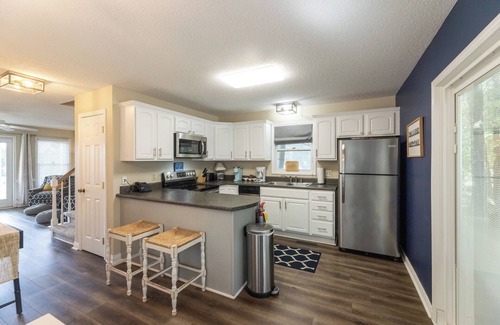 Grand Rivers Condo | Two Bedroom Harbor View Condo