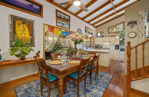 Dunbogan House | Two-bedroom holiday house surrounded by peaceful bushland