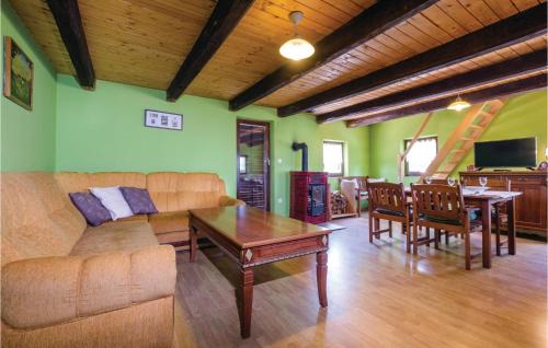 Ozalj House | Two-Bedroom Holiday Home In Ozalj