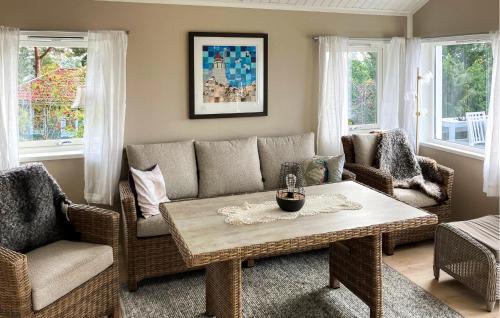 Raade House | Two-Bedroom Holiday Home In Rygge