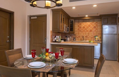 Ensenada Resort | Two bedroom suite at Villa Del Palmar resort, Danzante Bay TPC golf course.