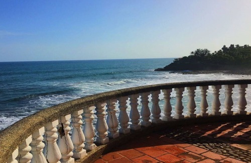 El Zonte House | Two Houses Together. Perfect for weddings, family reunions and large groups