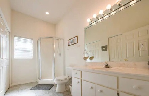 Boardwalk Cottage | Two minutes from the beach