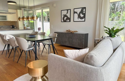 Seekirchen Markt Apartment | "TWO" - Premium Apartments Seekirchen, 3-room apartment, terrace and private garden