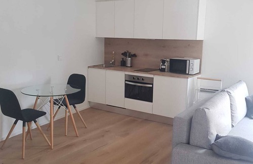 Melida House | Two Red Wings, house with jacuzzi for two next to Peñafiel