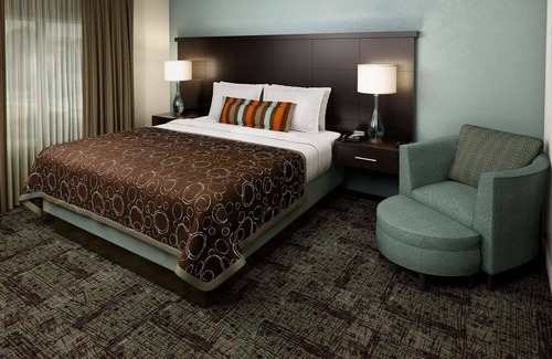 Alpharetta Hotel | TWO Spacious 2BR Suites, Complimentary Breakfast, Pet-friendly Property!