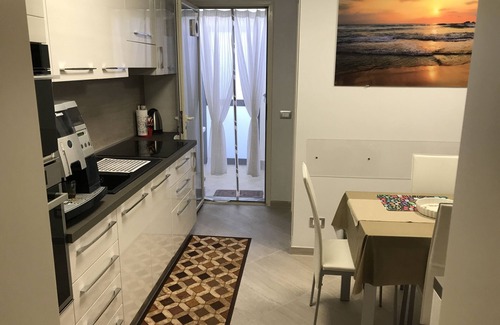 Picanello-Ognina-Barriera-Canalicchio House | Two steps from the sea and four from the historic center "Donizetti House"