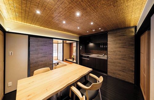 Fushimi House | Two stops from Kyoto Station 5 minutes walk from /Kyoto Kyōto