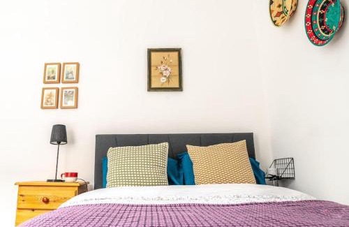 Coleshill Apartment | Two Stylish Apartments Sleeps 10 BHX NEC