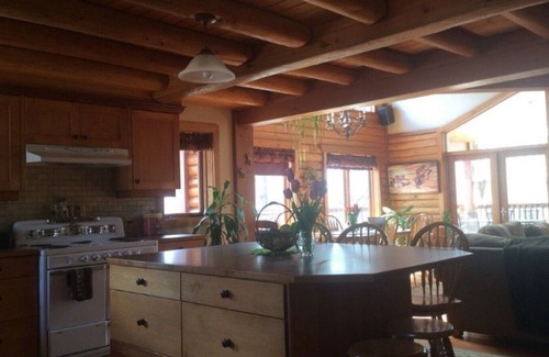 Sunbreaker Cove Cottage | Two week summer booking available. June 22-July 6. Some flexibility.