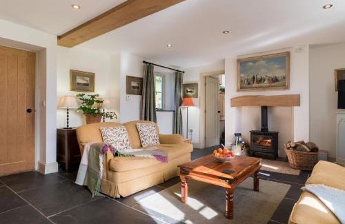 Eglwysbach House | Ty Cerrig