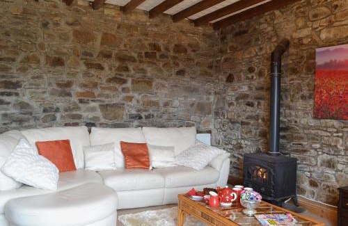 Dihewid House | Ty Coch Cottage
