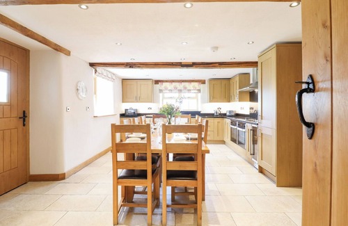 Cwmtirmynach Cottage | TY GWYN, family friendly, luxury holiday cottage in Llangwm