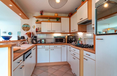 Locmariaquer House | Ty Kéréré - Maison 3★ - Calme, Grand Jardin Arboré, 500m plage