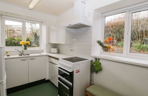 Llanfihangel Tal-y-llyn Cottage | Ty Twmp/Tump Cottage