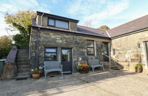 Llanystumdwy House | Tyddyn Sianel - Onnen