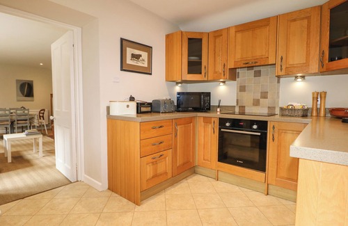 Trotton Cottage | TYGALLS FARM, romantic, with open fire in Rogate