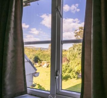 Port Talbot House | Tyncellar Farm holiday cottages