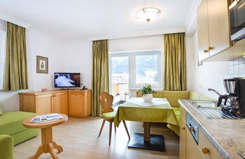 Seefeld in Tirol Apartment | Type B - 2 rooms - Landhaus water lily