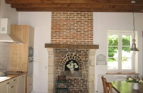Cloyes-les-Trois-Rivieres Cottage | Typical house in the middle of the woods. private pool. 4 *