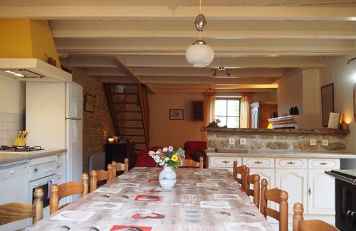 Saint-Ciergues House | Typical house, lake view room, sleeps 10 WIFI.