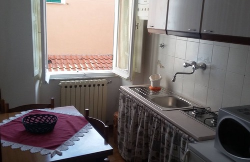Lerici House | Typical Ligurian terrat with stunning views of the entire Gulf of Poets