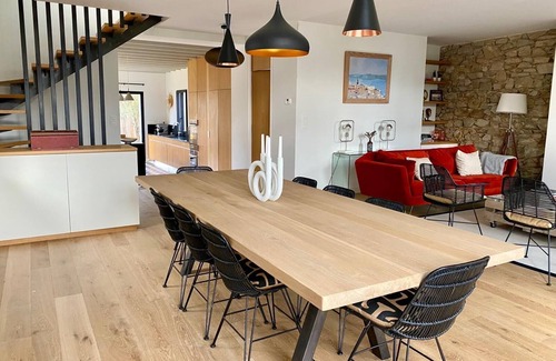 La Baule-Escoublac House | Typical renovated house for 10 people, 250m from the beach Benoît