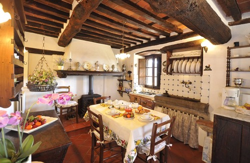 Villabuona Villa | Typical Tuscan Farmhouse, Superb View on Lucca, private garden/parking.WIFI.