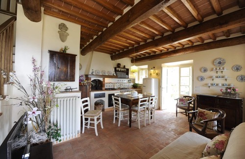 Villabuona Villa | Typical Tuscan house.Great view on Lucca.Private parking/garden.WIFI